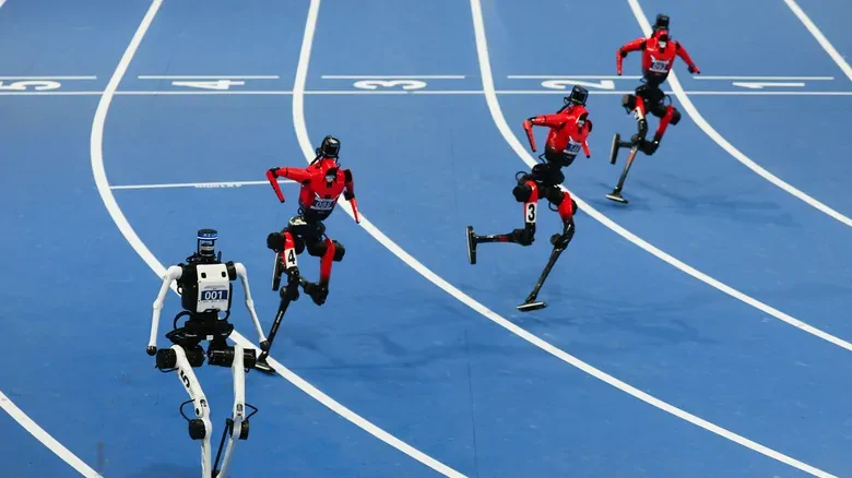 İnsansı robotlar, Usain Bolt'un 100 metre koşusu rekorunu kırdı