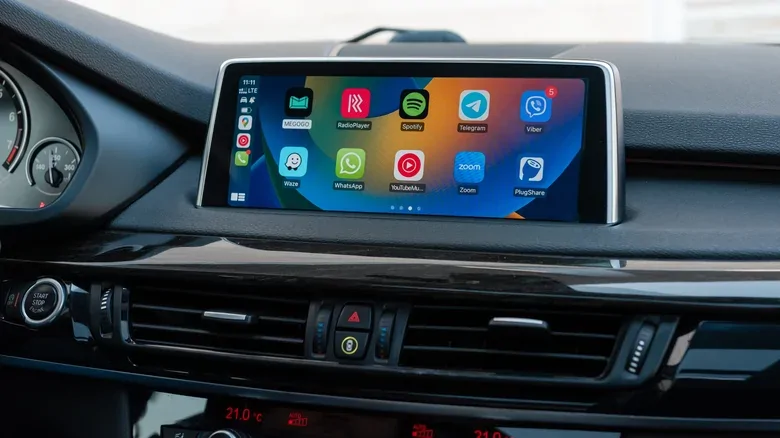 Siri CarPlay'de Çalışmıyor mu? Nedenleri ve Kesin Çözüm Yolları